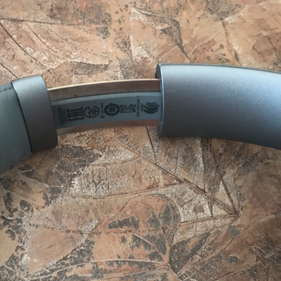 JBL Bluetooth headphones - Picture 7 of 15